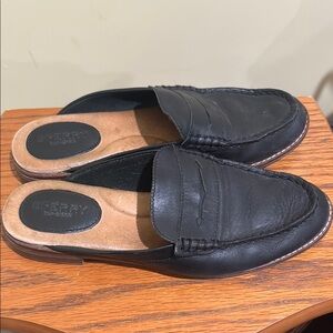 Sperry Women’s Black Leather Loafers